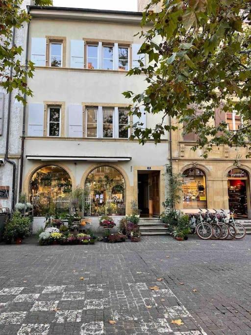 V&V Centre Neuchâtel Exterior photo