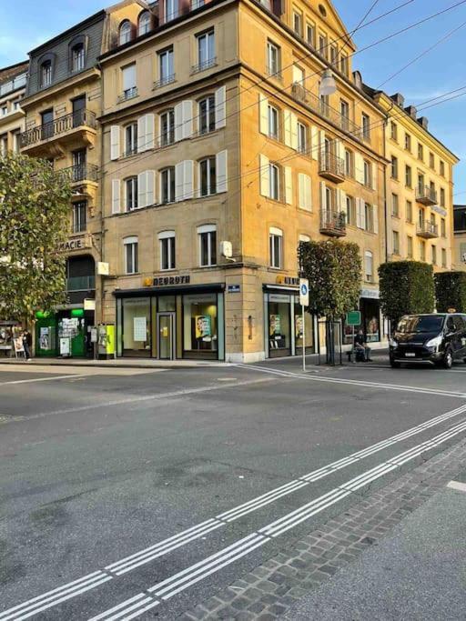 V&V Centre Neuchâtel Exterior photo
